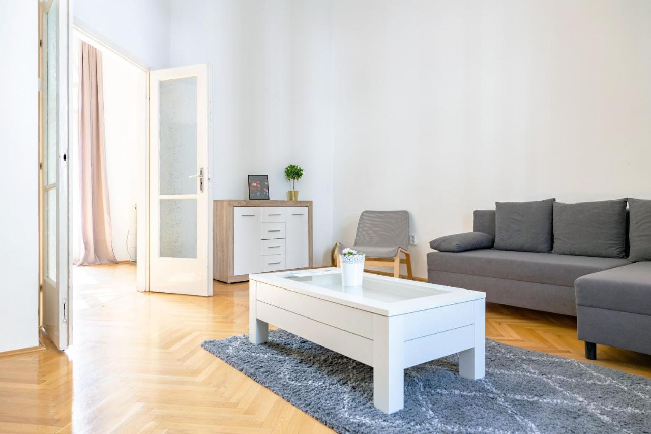 W25 Smart Apartment 布达佩斯 外观 照片