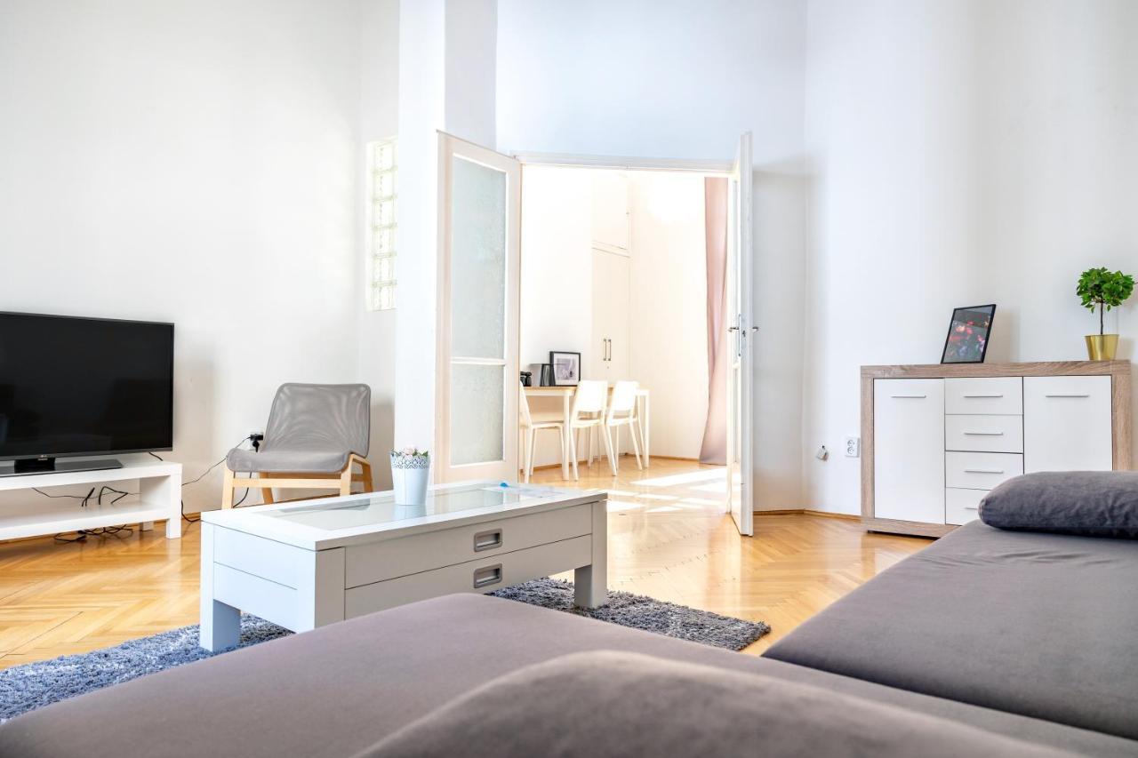 W25 Smart Apartment 布达佩斯 外观 照片